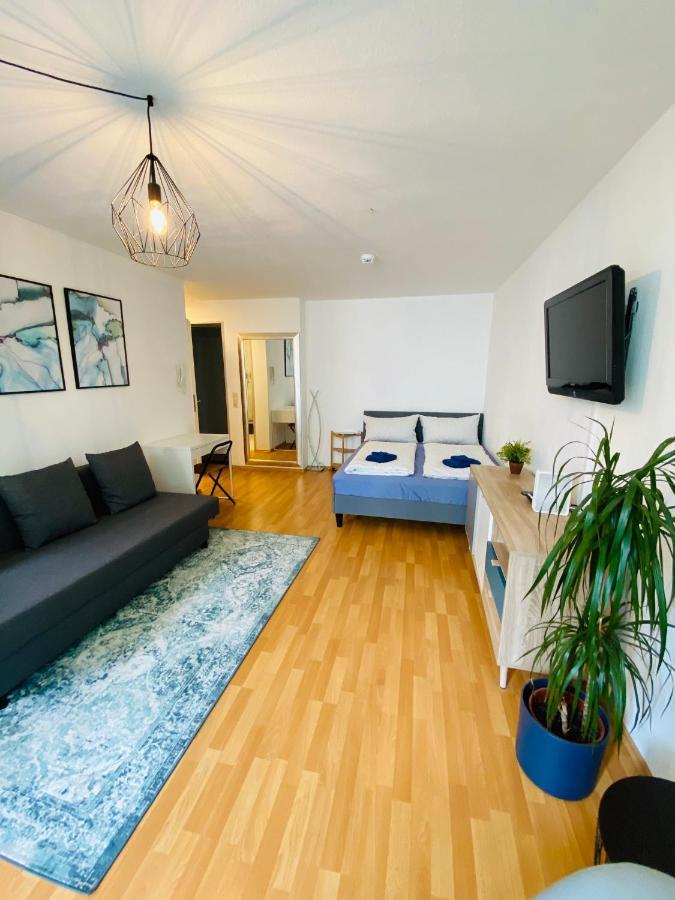 Outletcity Apartment Ferienwohnung Metzingen Metzingen  Kültér fotó