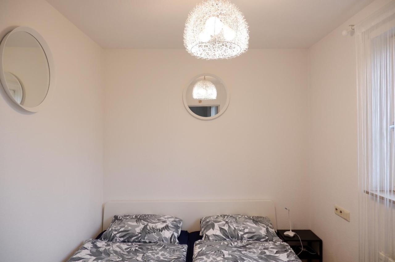 Outletcity Apartment Ferienwohnung Metzingen Metzingen  Kültér fotó